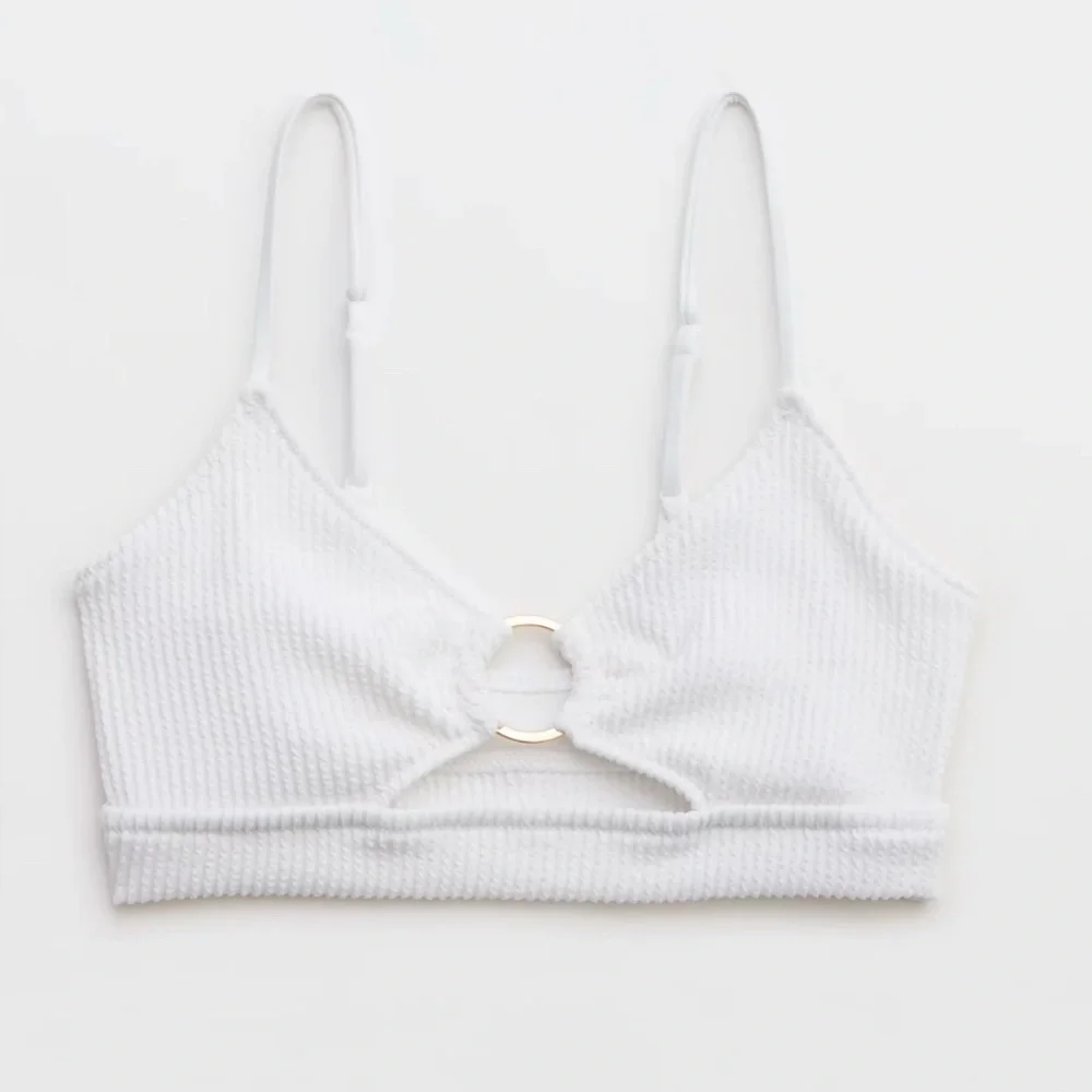 NWT Aerie Crinkle Scoop Cutout Bikini Top in White - Size XS